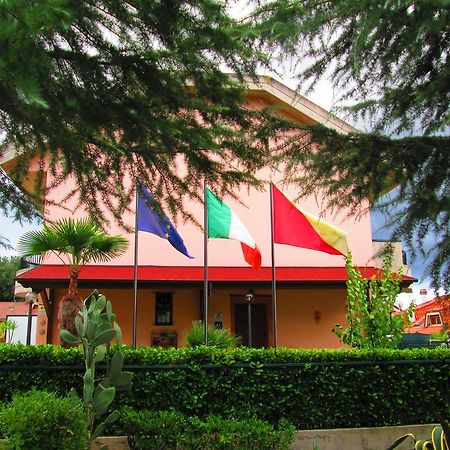 B&B Le Begonie Асколи Пичено Екстериор снимка