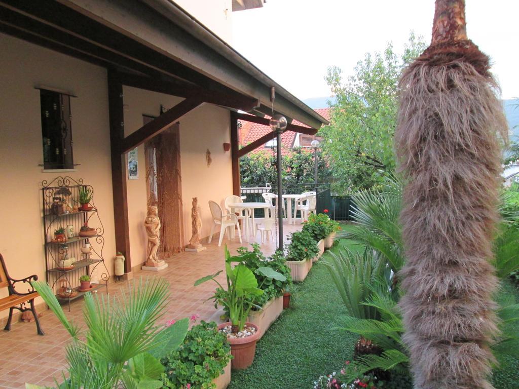 B&B Le Begonie Асколи Пичено Екстериор снимка