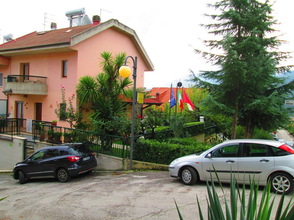 B&B Le Begonie Асколи Пичено Екстериор снимка