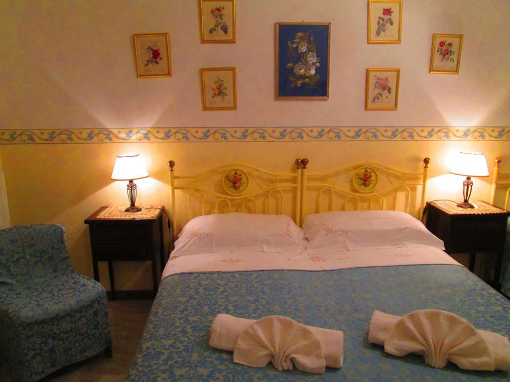 B&B Le Begonie Асколи Пичено Стая снимка
