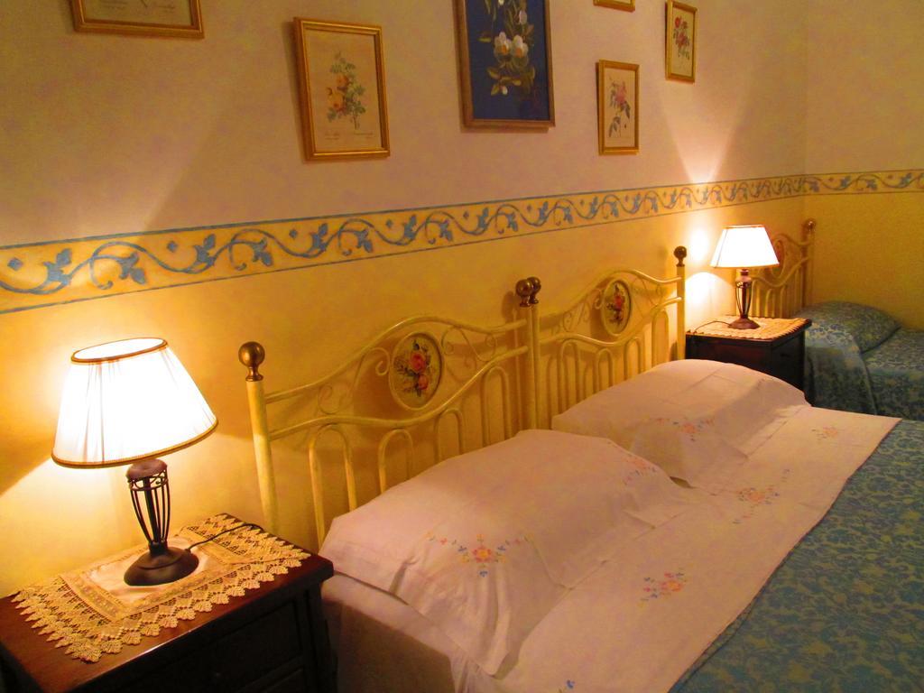 B&B Le Begonie Асколи Пичено Стая снимка