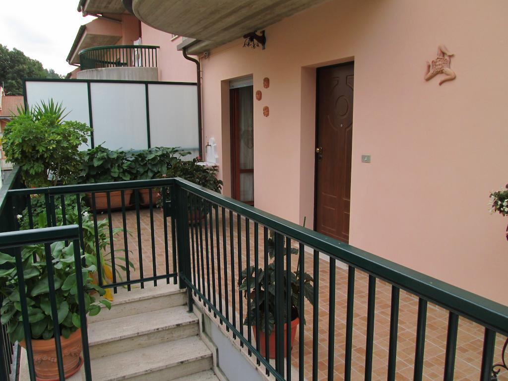 B&B Le Begonie Асколи Пичено Стая снимка