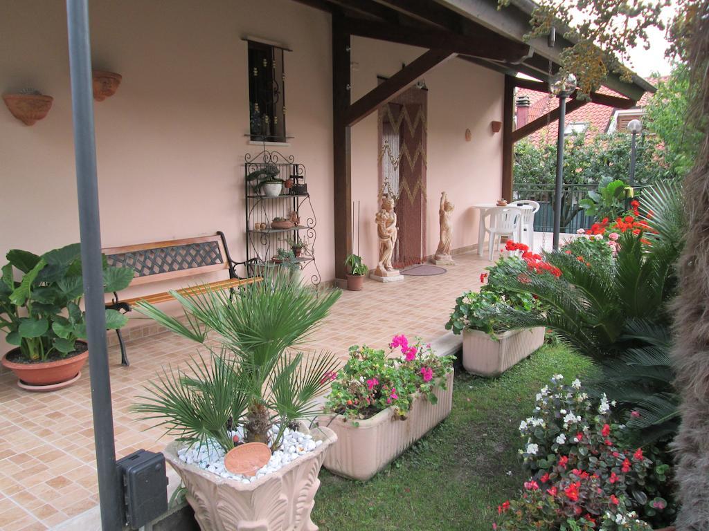 B&B Le Begonie Асколи Пичено Екстериор снимка