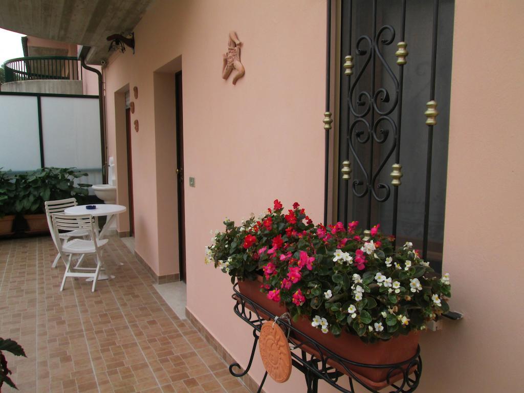 B&B Le Begonie Асколи Пичено Стая снимка